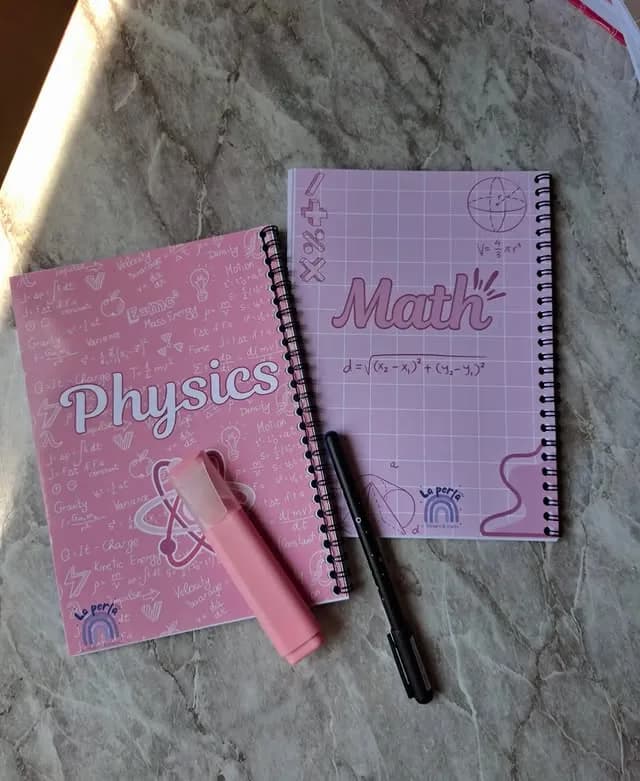 دفاتر المواد 😍💜